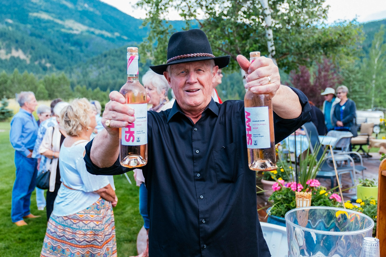 Obit Photo Chuck Rogers cheers from chuck