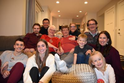 Obit Photo David Miller with family 2022